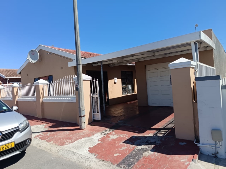 3 Bedroom Property for Sale in Guguletu Western Cape